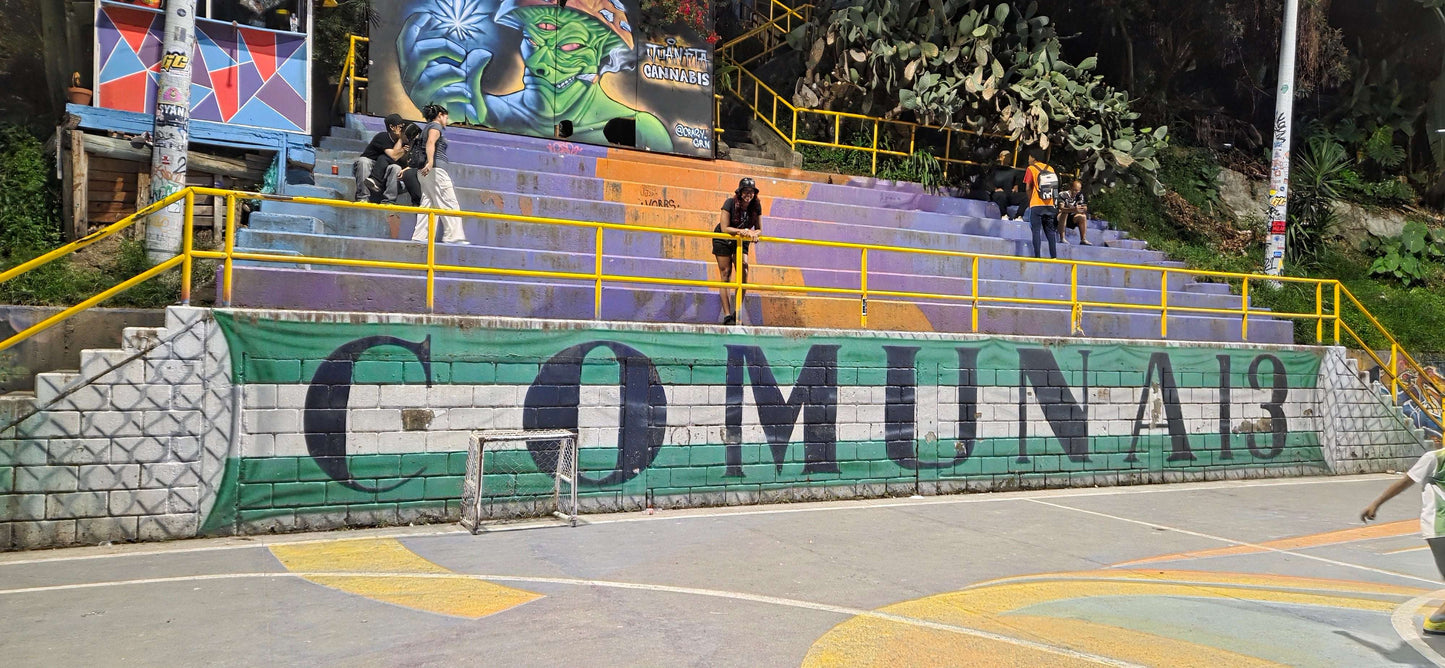 🌟 COMBO TOUR: PABLO ESCOBAR, COMUNA 13 & CABLE CAR