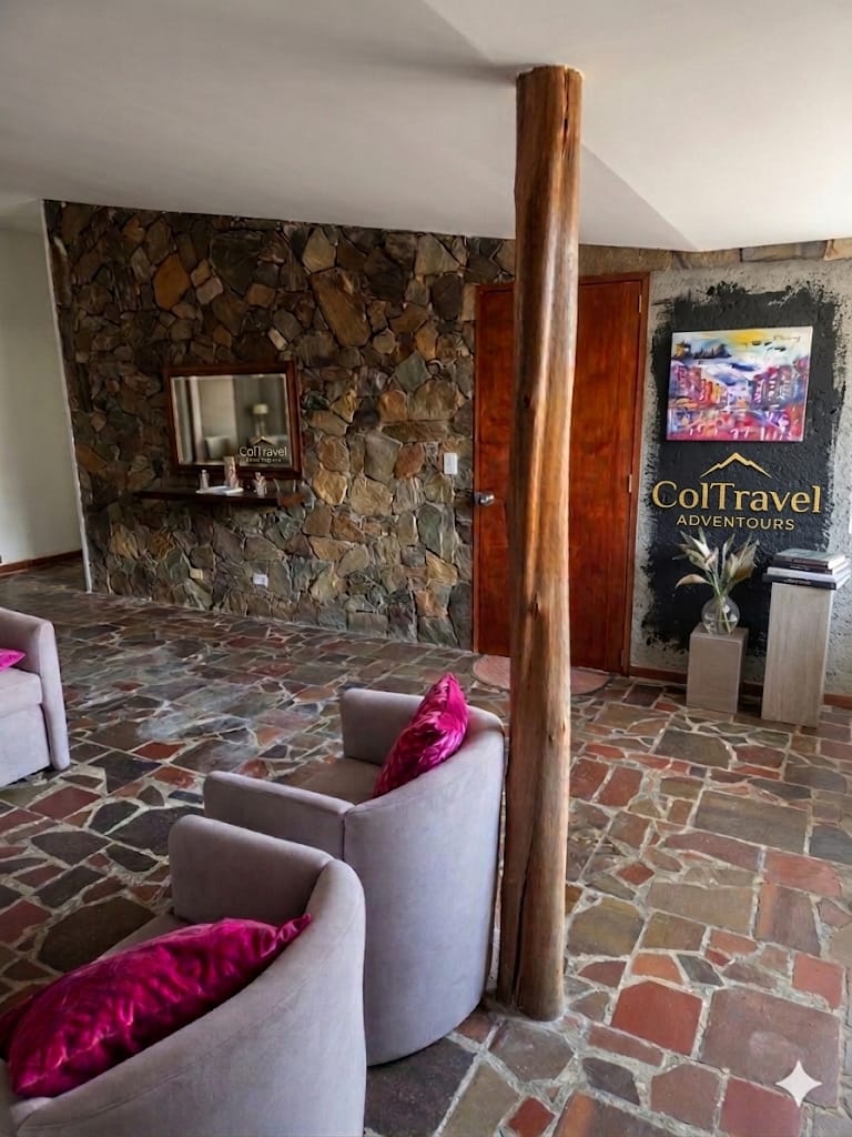 POBLADO'S SECRET GEM • COZY 2BR HOME IN EL POBLADO