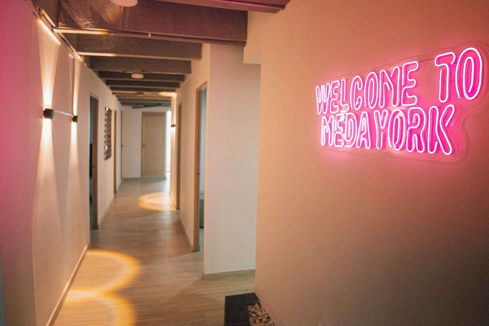 🏙️ LAURELES INDUSTRY LIVING: MODERN 4-BR LUXURY HOME (180 M²)