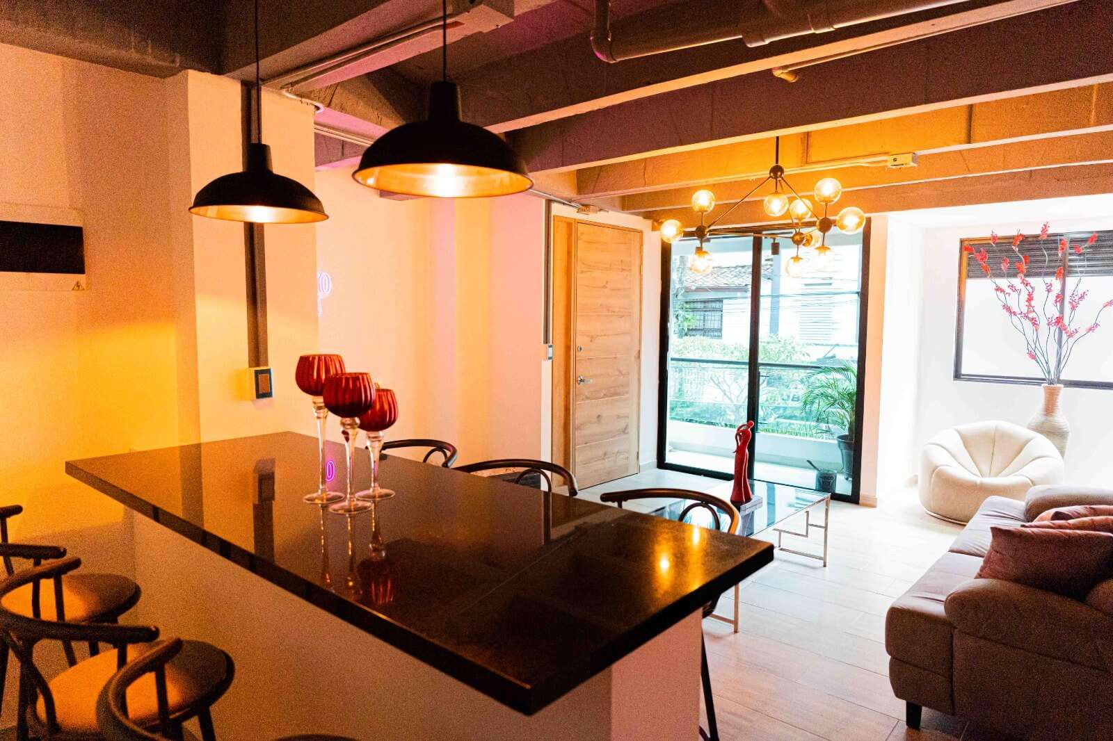 🏙️ LAURELES INDUSTRY LIVING: MODERN 4-BR LUXURY HOME (180 M²)