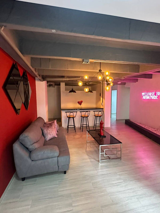 🏙️ LAURELES INDUSTRY LIVING: MODERN 4-BR LUXURY HOME (180 M²)