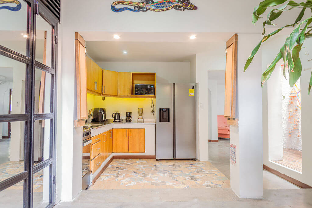 🏡 GRAND OASIS ON LA 70: 7-BR LUXURY HOME WITH SAUNA & JACUZZI