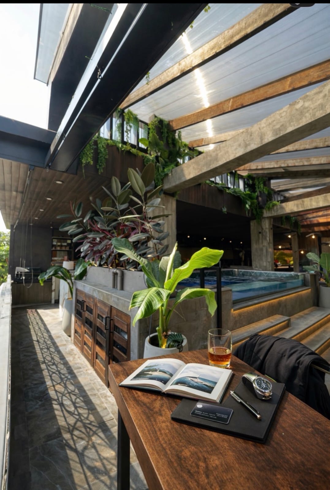 CEMNTUS | MEDELLÍN’S ONLY PRIVATE BOUTIQUE-MALL VILLA