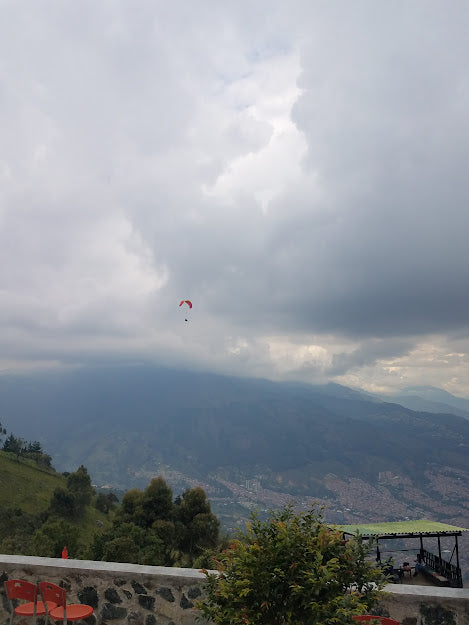 🪂 PRIVATE PARAGLIDING EXPERIENCE – MEDELLÍN SKIES 🪂